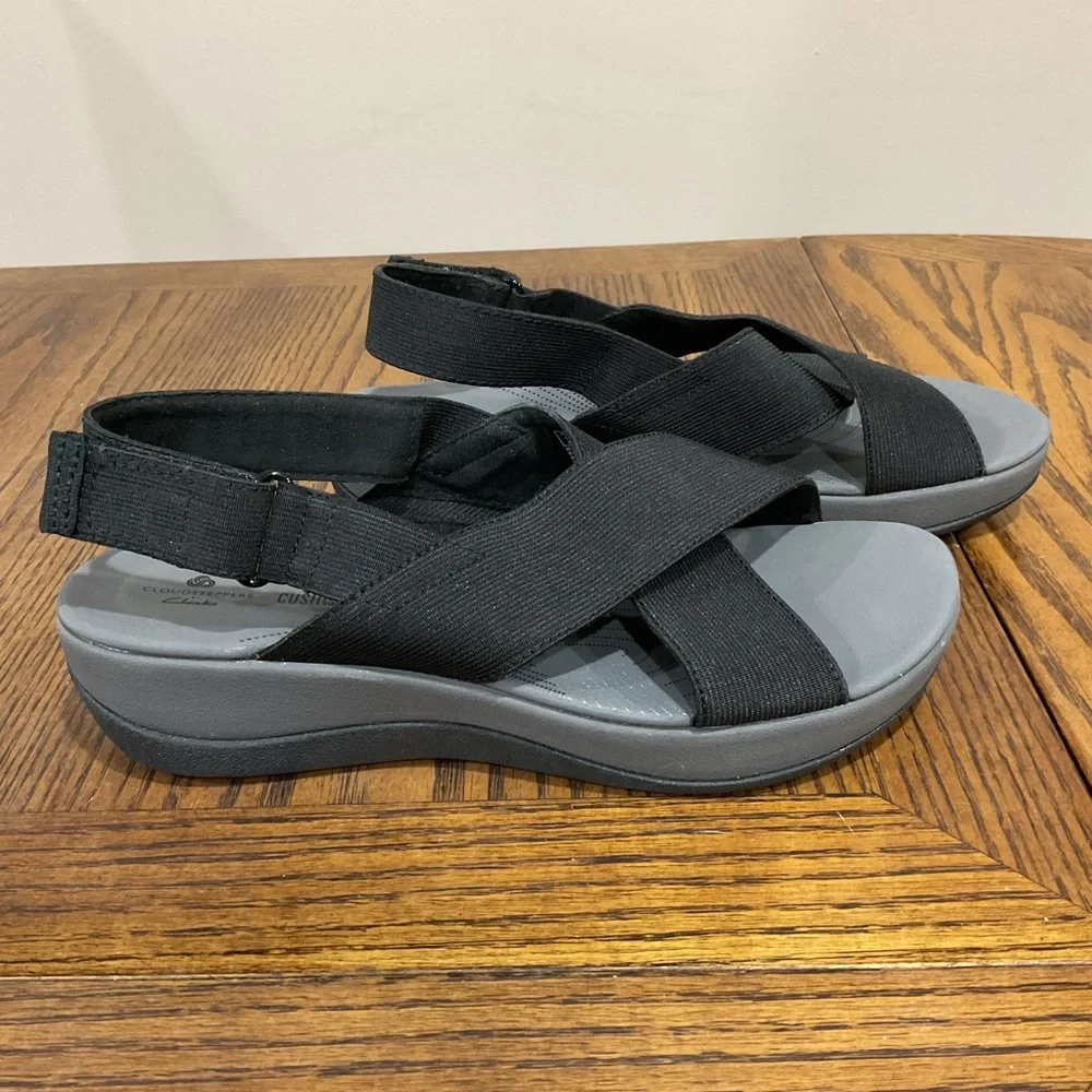 Cloudsteppers by Clarks Black and Gray Sandals - Picture 5 of 12